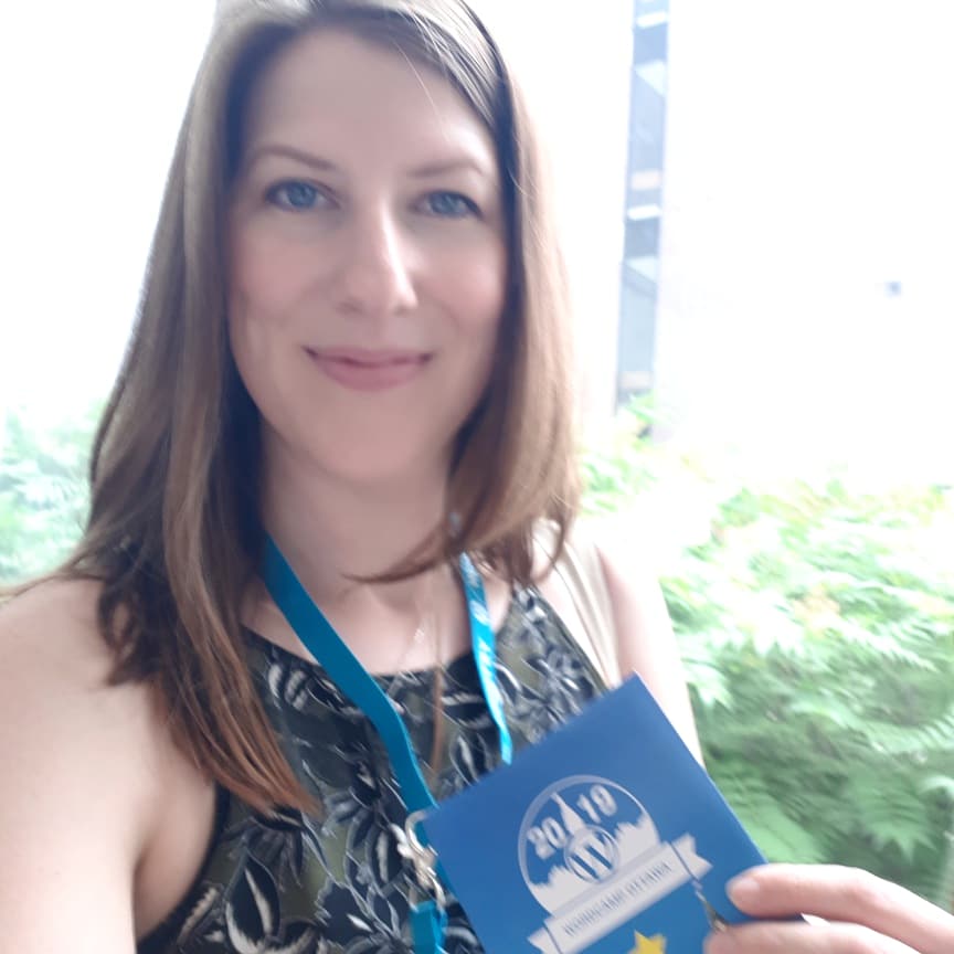 Amy Maureen Lynch peparing to present my 'Startup Blogging' workshop on Day 2 of WordCamp Ottawa 2019