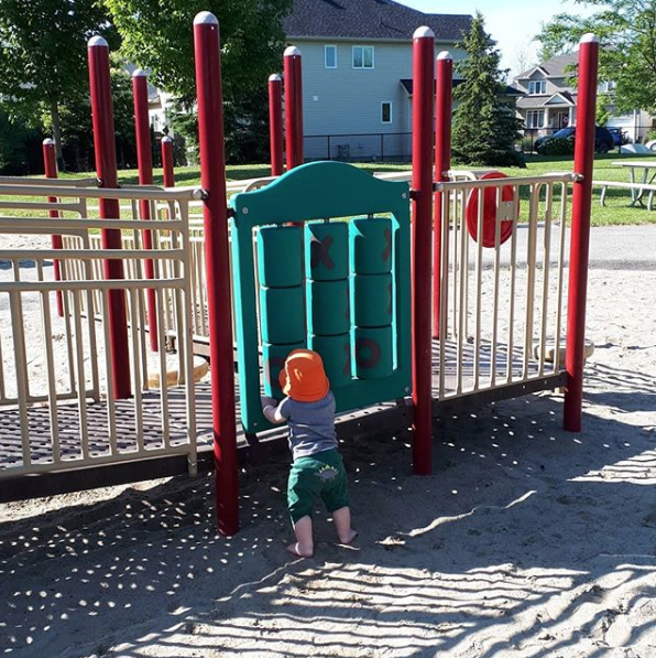 Amy Maureen Lynch kid at the playground