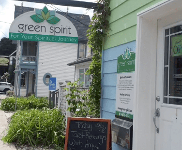 Notes From Another Land | Amy Maureen Lynch | Intuitive Tarot Readings