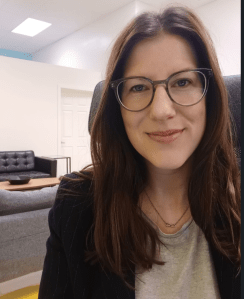 Amy Lynch Speaking at a Startup Gov Roundtable from a Coworking and Creche space in 2023 | Notes From Another Land